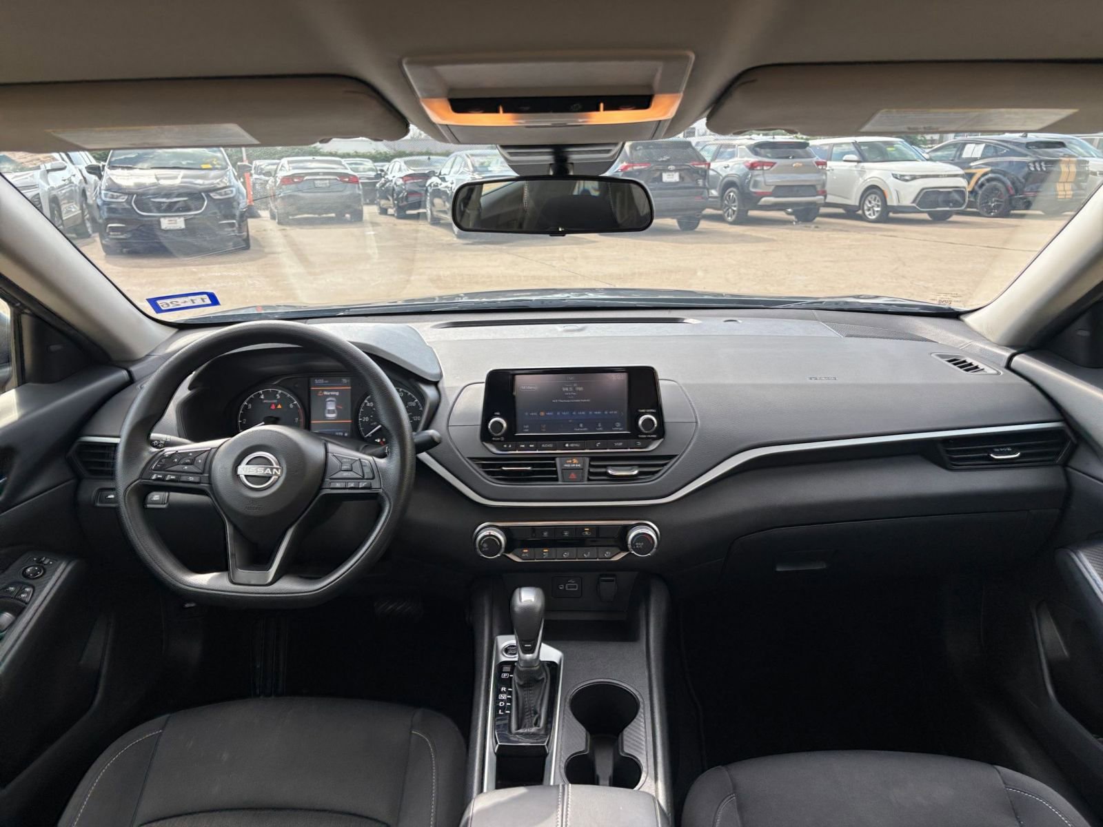 Thumbnail: 2024 Nissan Altima - 32