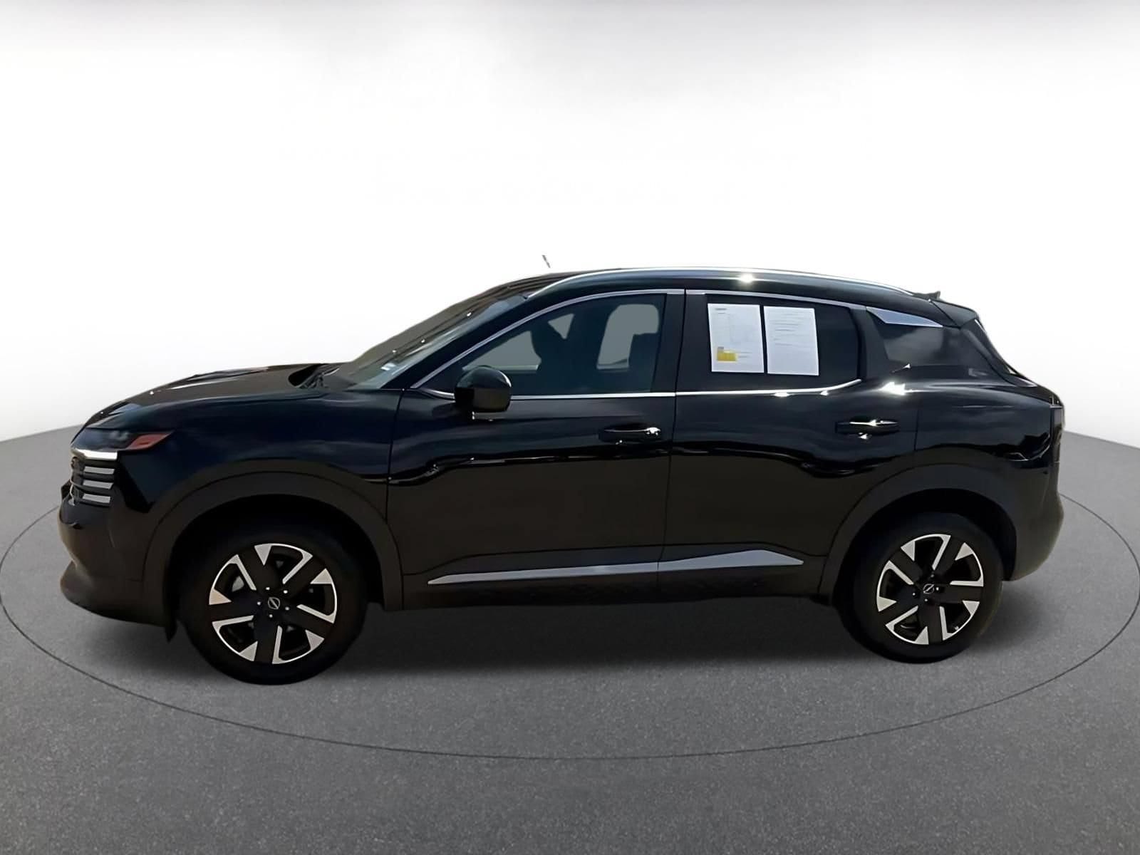 Thumbnail: 2026 Nissan Kicks - 8