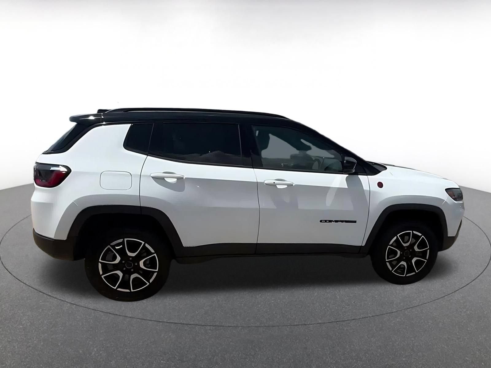Thumbnail: 2025 Jeep Compass - 14