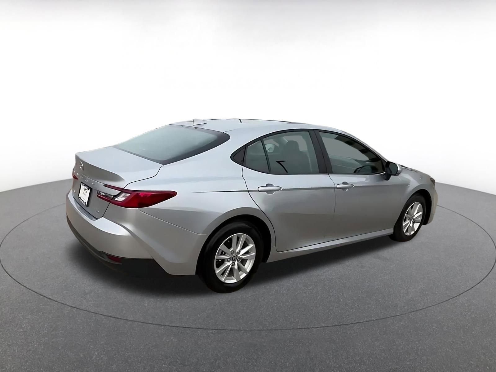 Thumbnail: 2025 Toyota Camry - 15