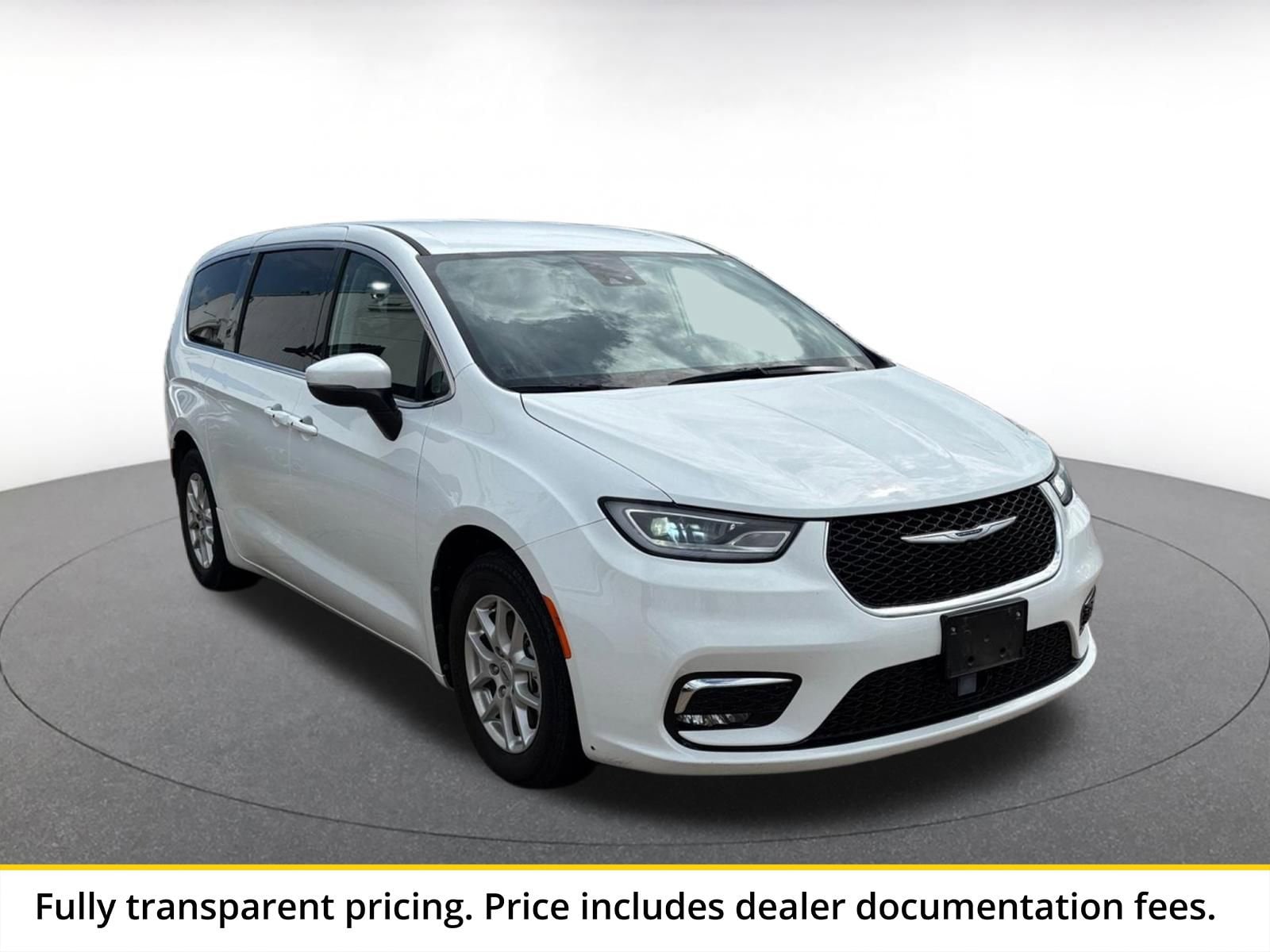 Thumbnail: 2023 Chrysler Pacifica - 1