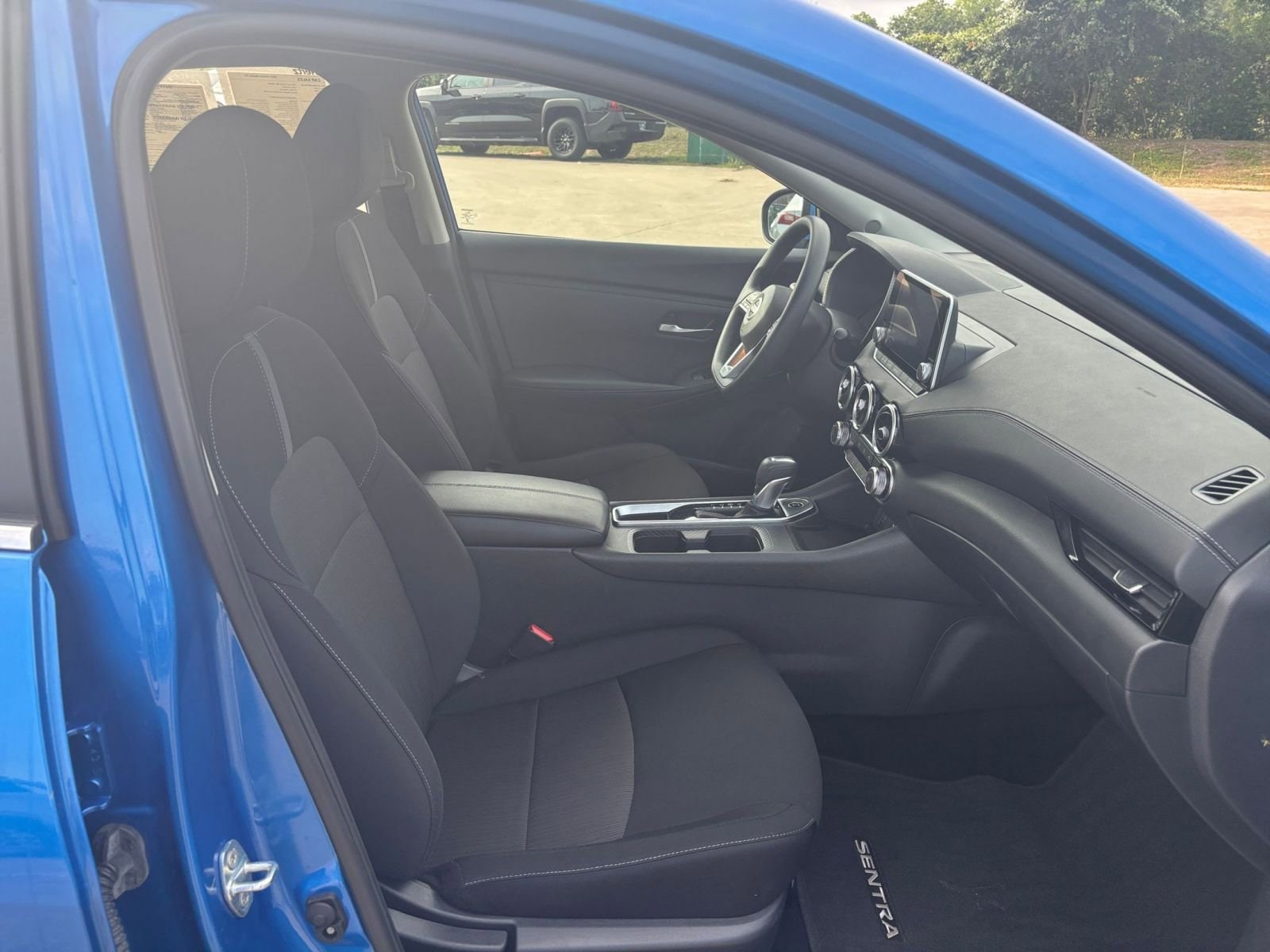 2024 Nissan Sentra SV 20