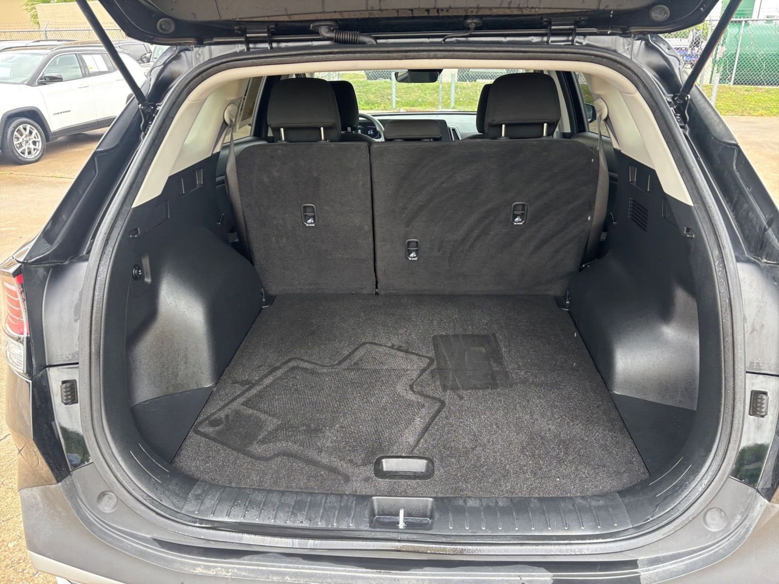 Thumbnail: 2025 Kia Sportage - 30