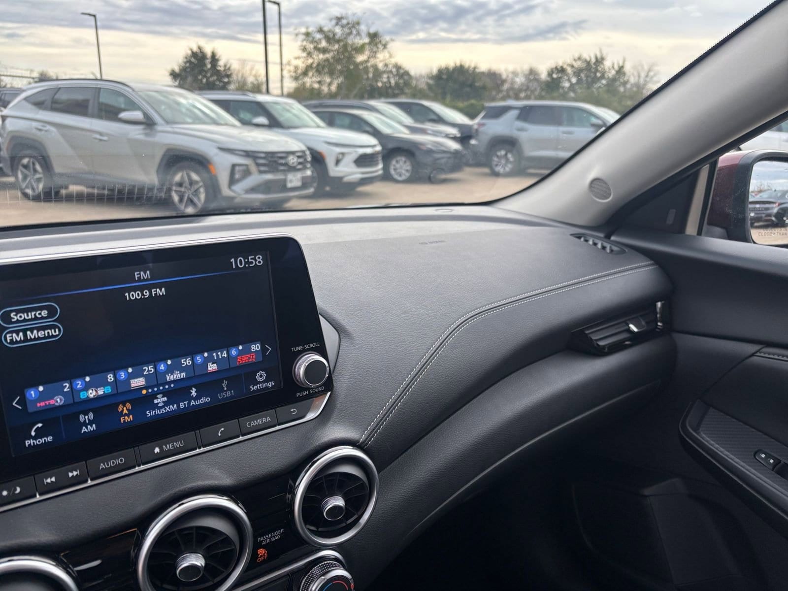 Thumbnail: 2025 Nissan Sentra - 33