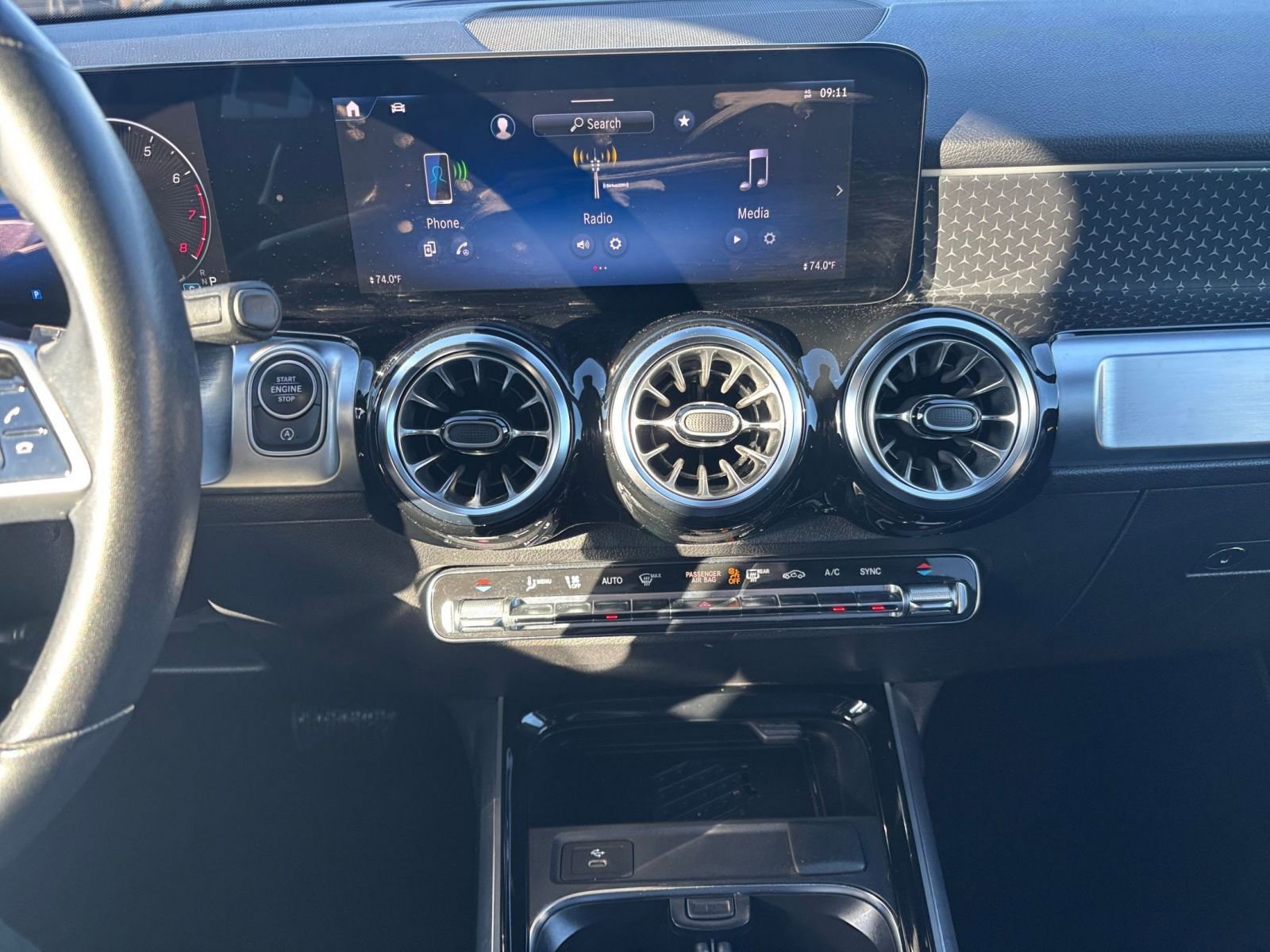 Thumbnail: 2024 Mercedes-Benz GLB - 18