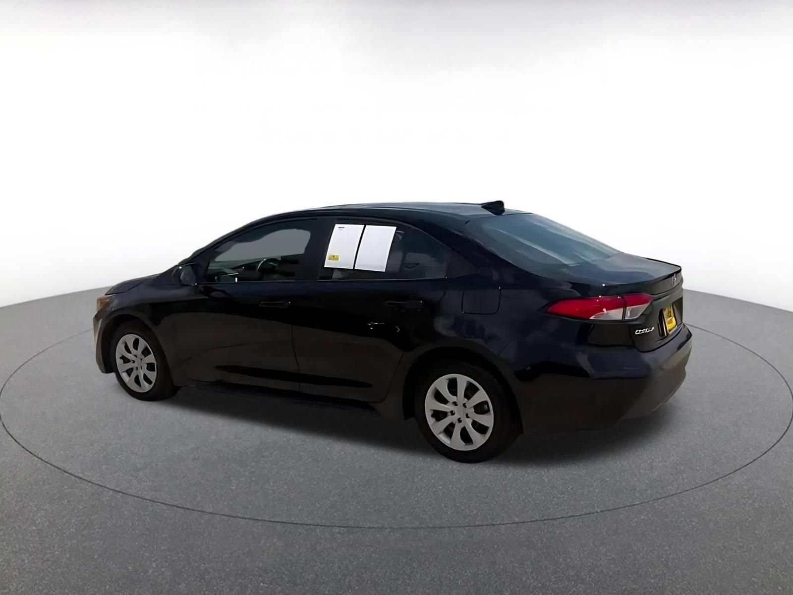 Thumbnail: 2025 Toyota Corolla - 10