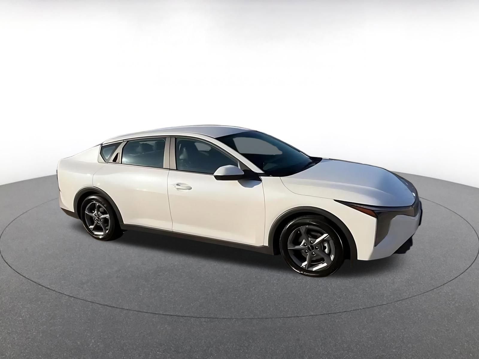 Thumbnail: 2025 Kia K4 - 2