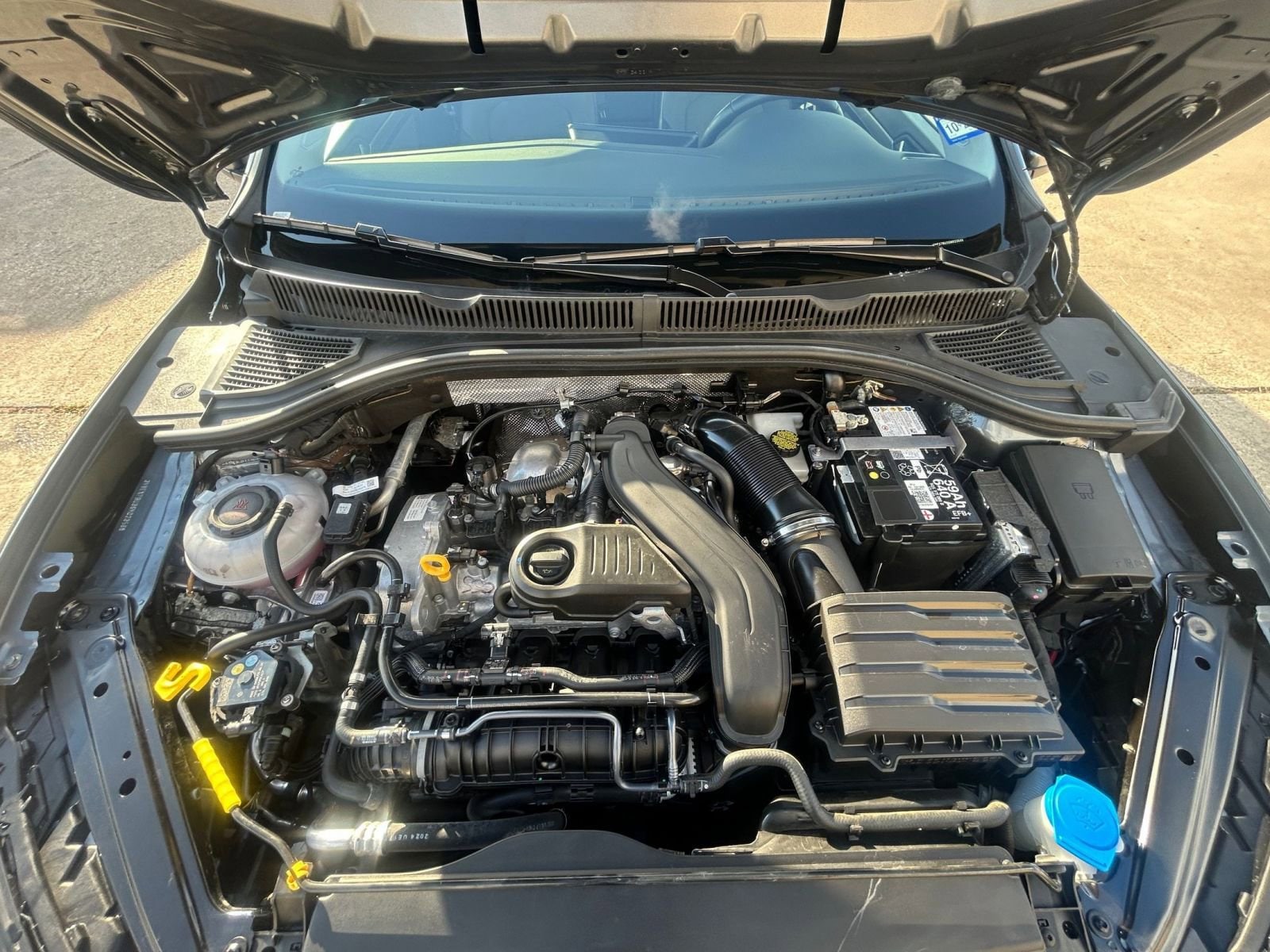 Thumbnail: 2025 Volkswagen Jetta - 30