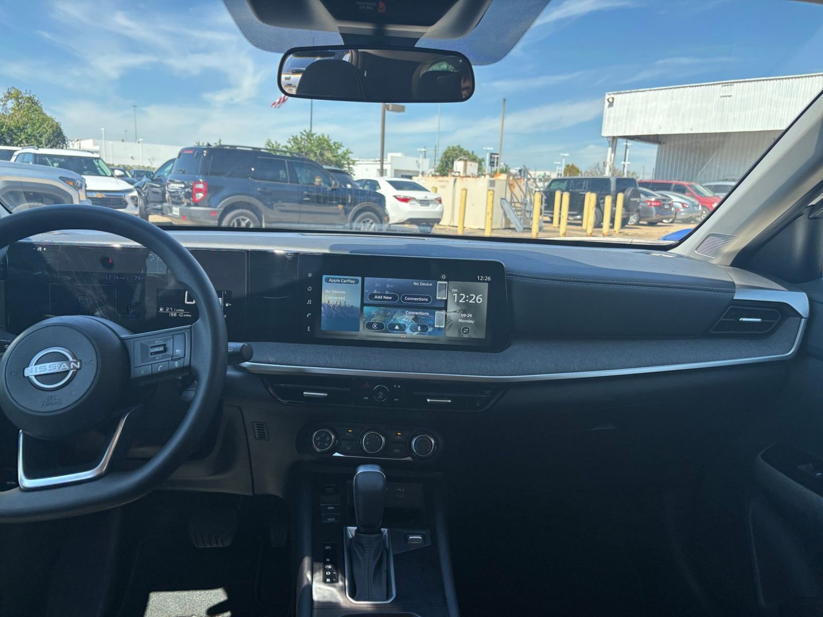 Thumbnail: 2025 Nissan Kicks - 31