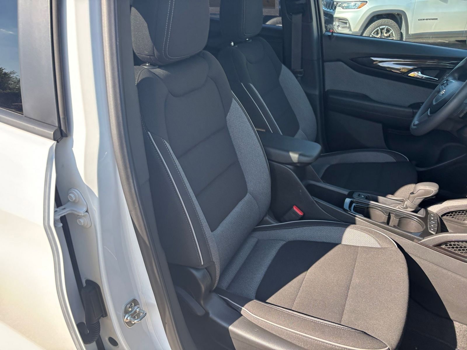 Thumbnail: 2025 Chevrolet TrailBlazer - 34