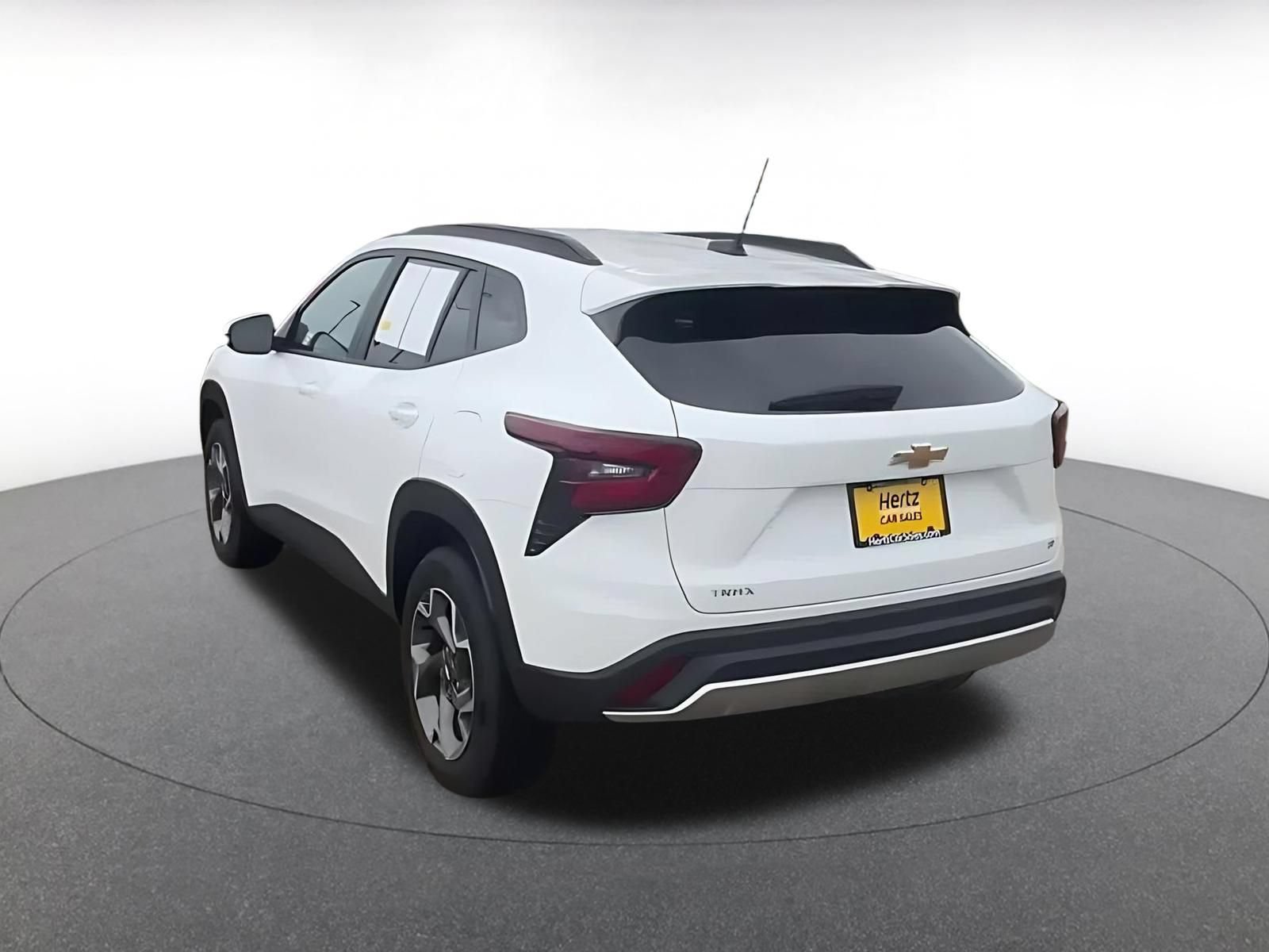 Thumbnail: 2025 Chevrolet Trax - 11