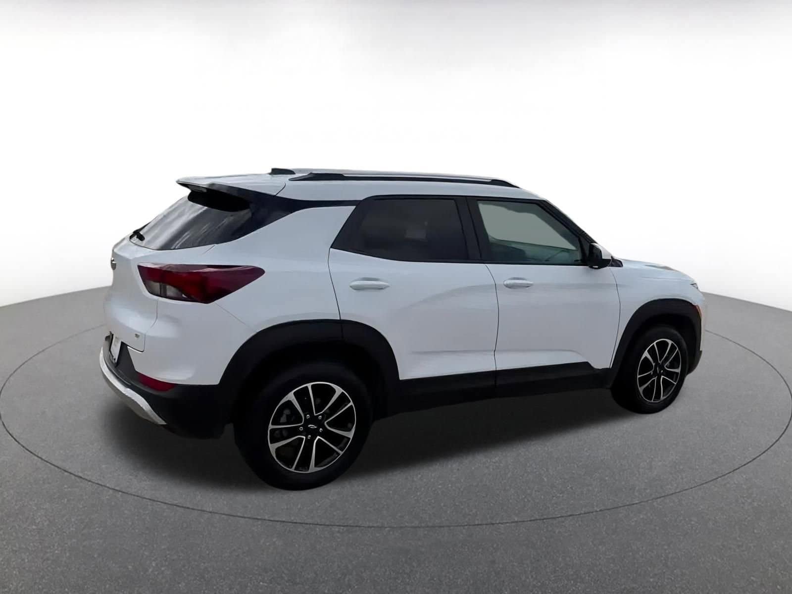 Thumbnail: 2025 Chevrolet TrailBlazer - 15