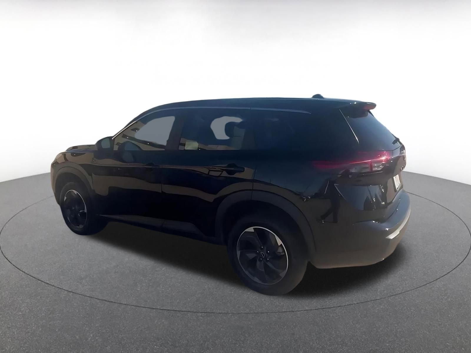 Thumbnail: 2025 Nissan Rogue - 10