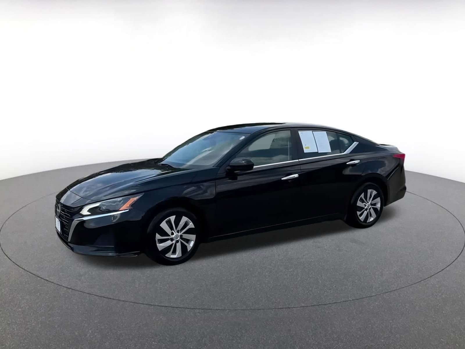 Thumbnail: 2023 Nissan Altima - 7
