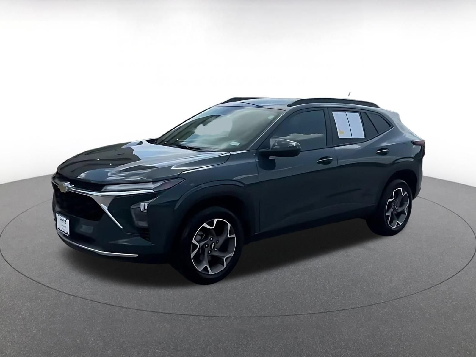 Thumbnail: 2025 Chevrolet Trax - 7