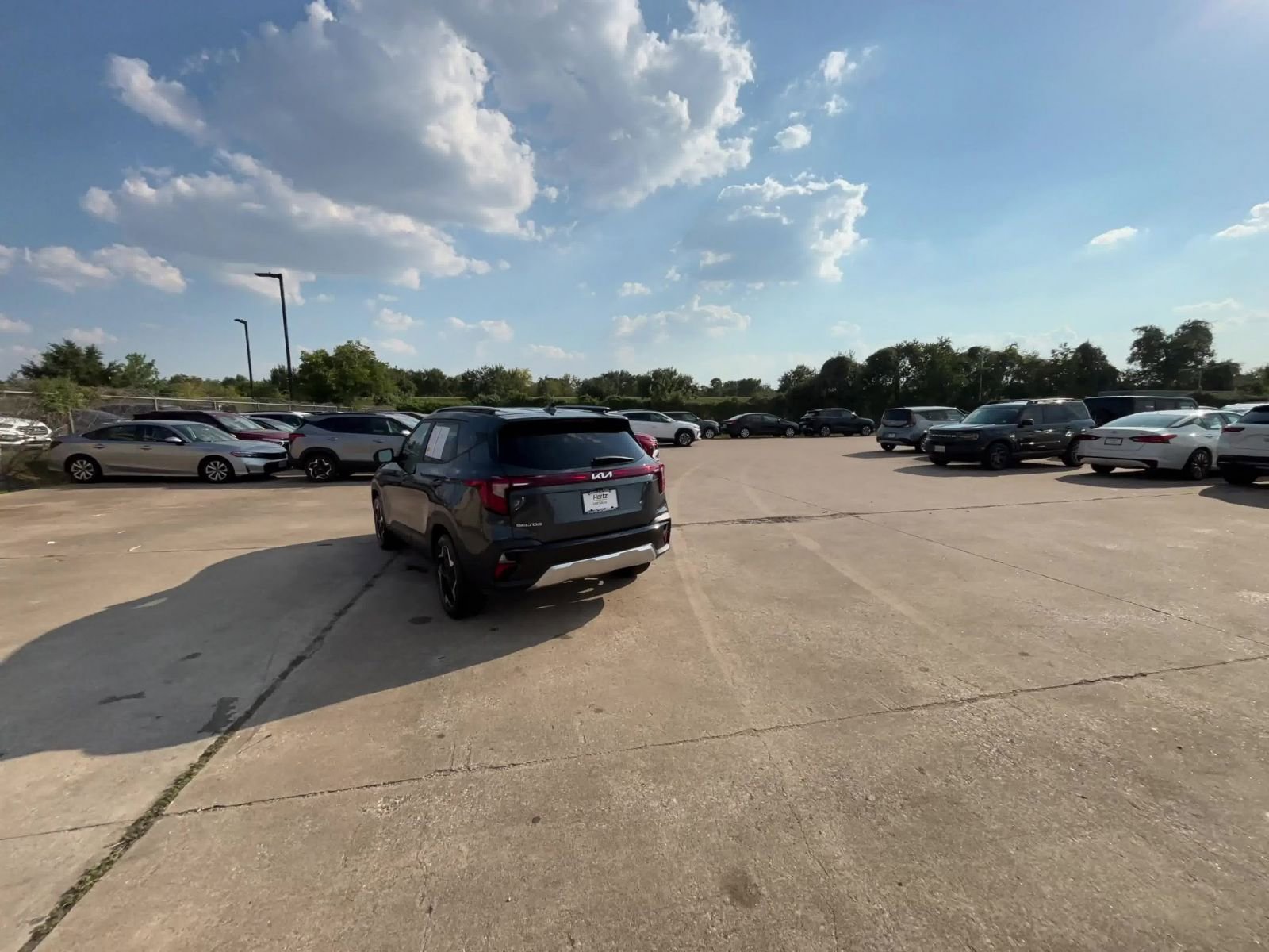 Thumbnail: 2025 Kia Seltos - 16