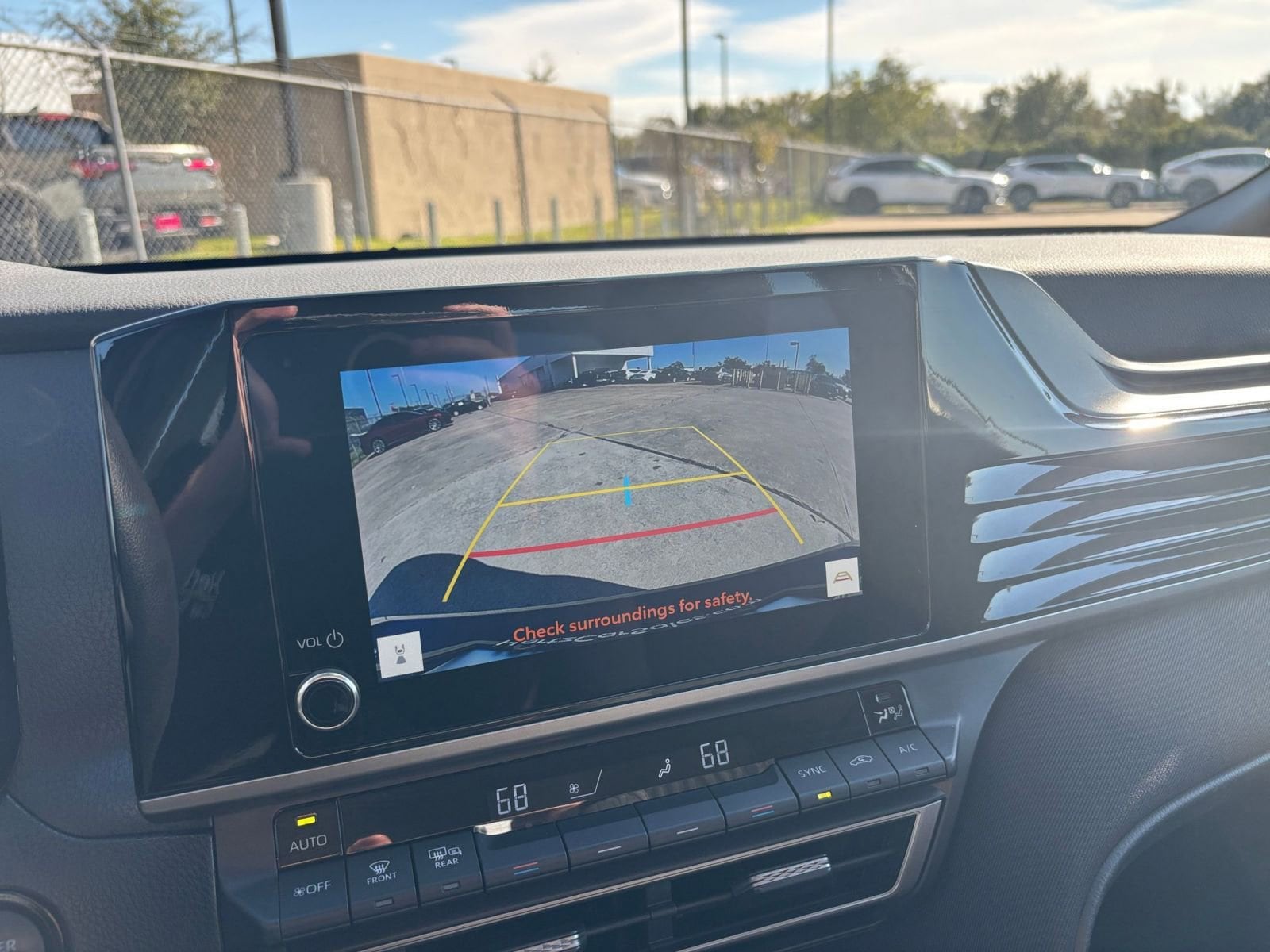 Thumbnail: 2025 Toyota Camry - 17