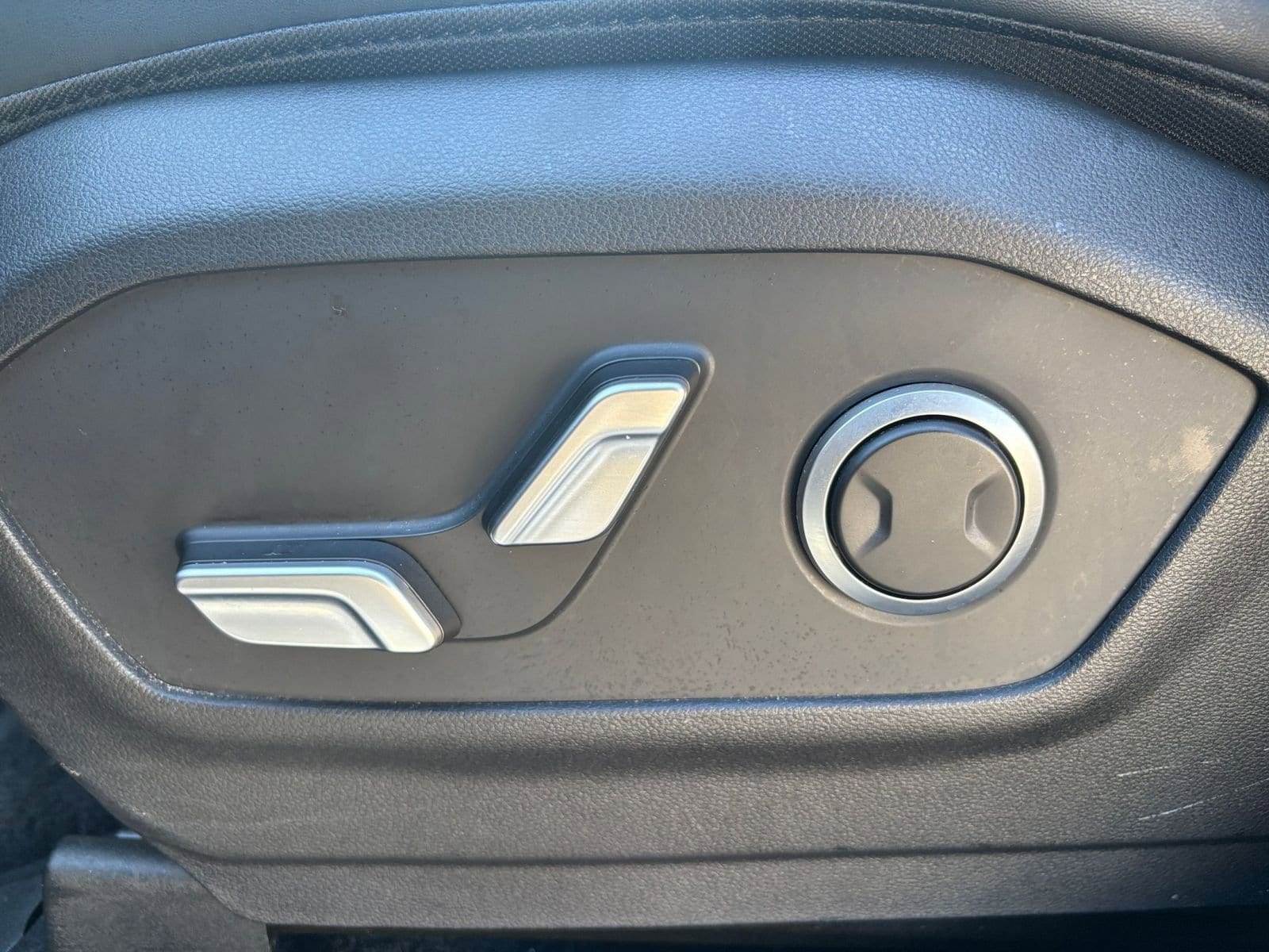 Thumbnail: 2025 Hyundai Santa Fe - 24