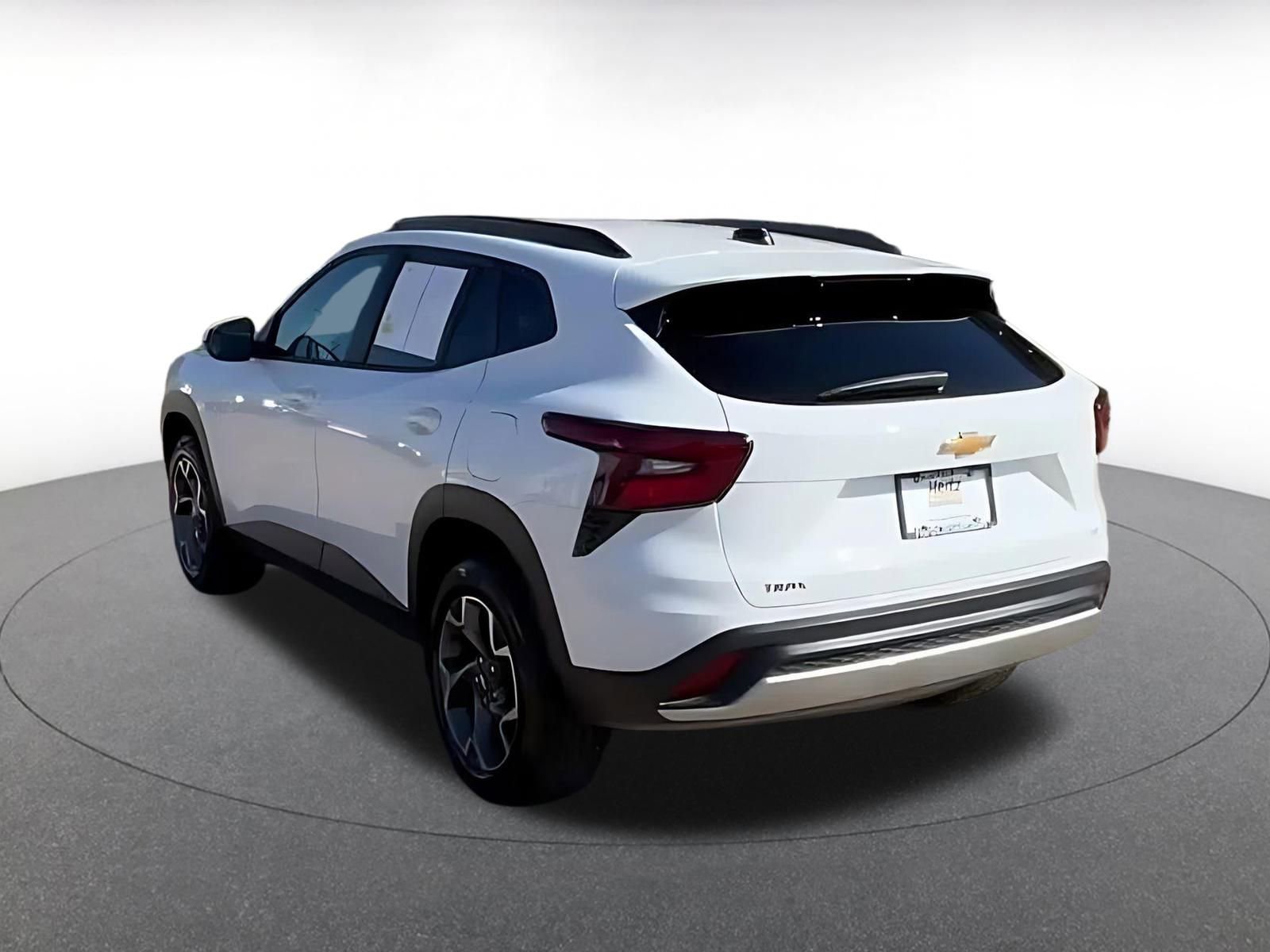 Thumbnail: 2025 Chevrolet Trax - 15