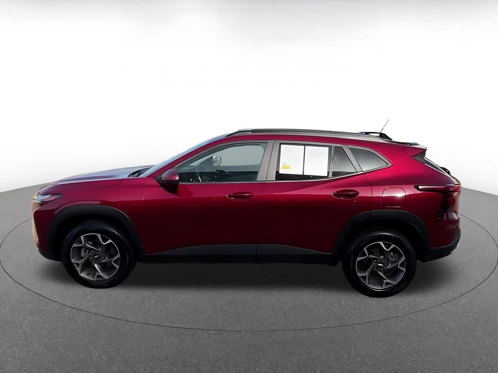 Thumbnail: 2025 Chevrolet Trax - 7