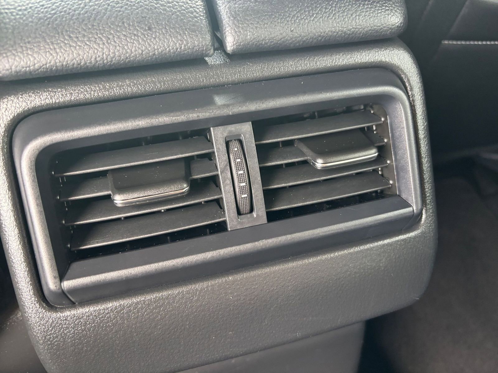 Thumbnail: 2025 Mazda CX-50 - 23