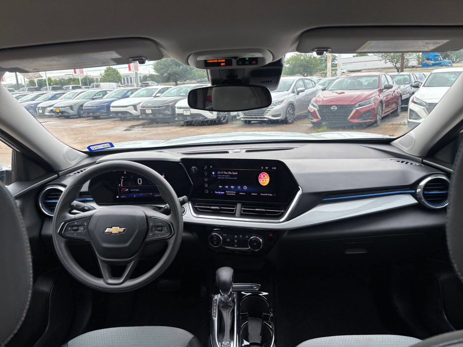 Thumbnail: 2025 Chevrolet Trax - 32