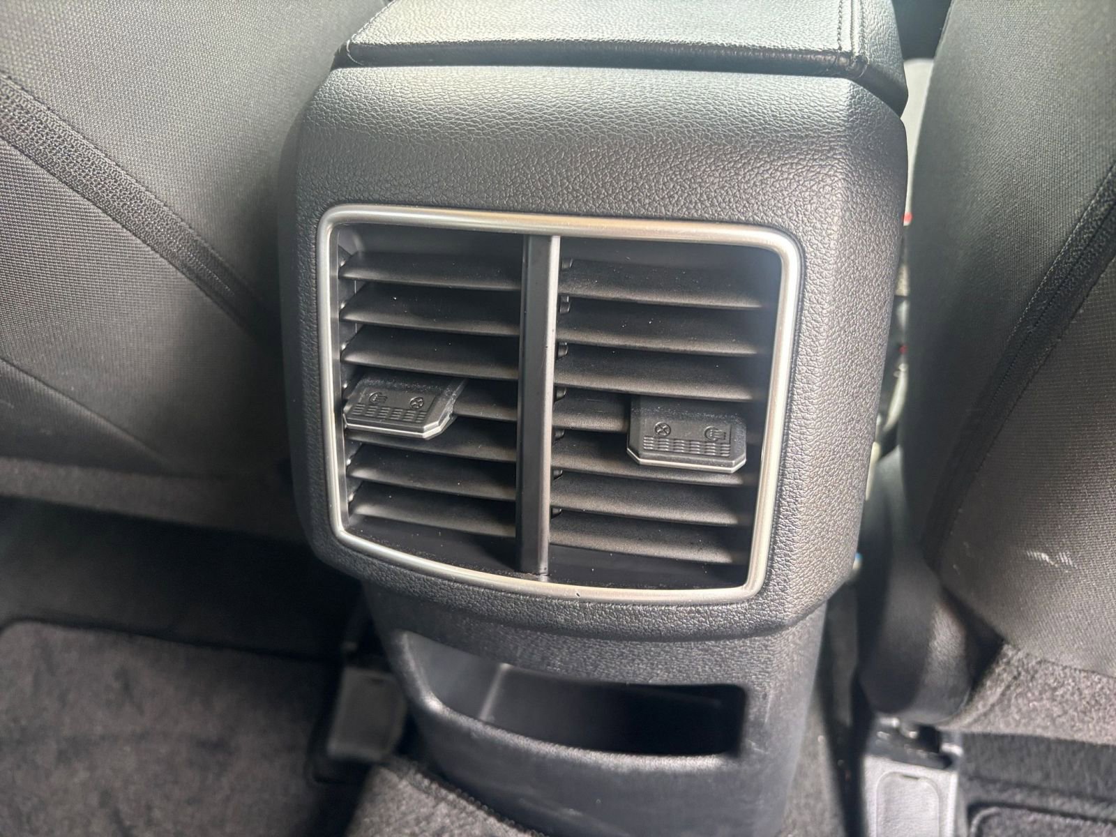 Thumbnail: 2025 Kia Sportage - 22