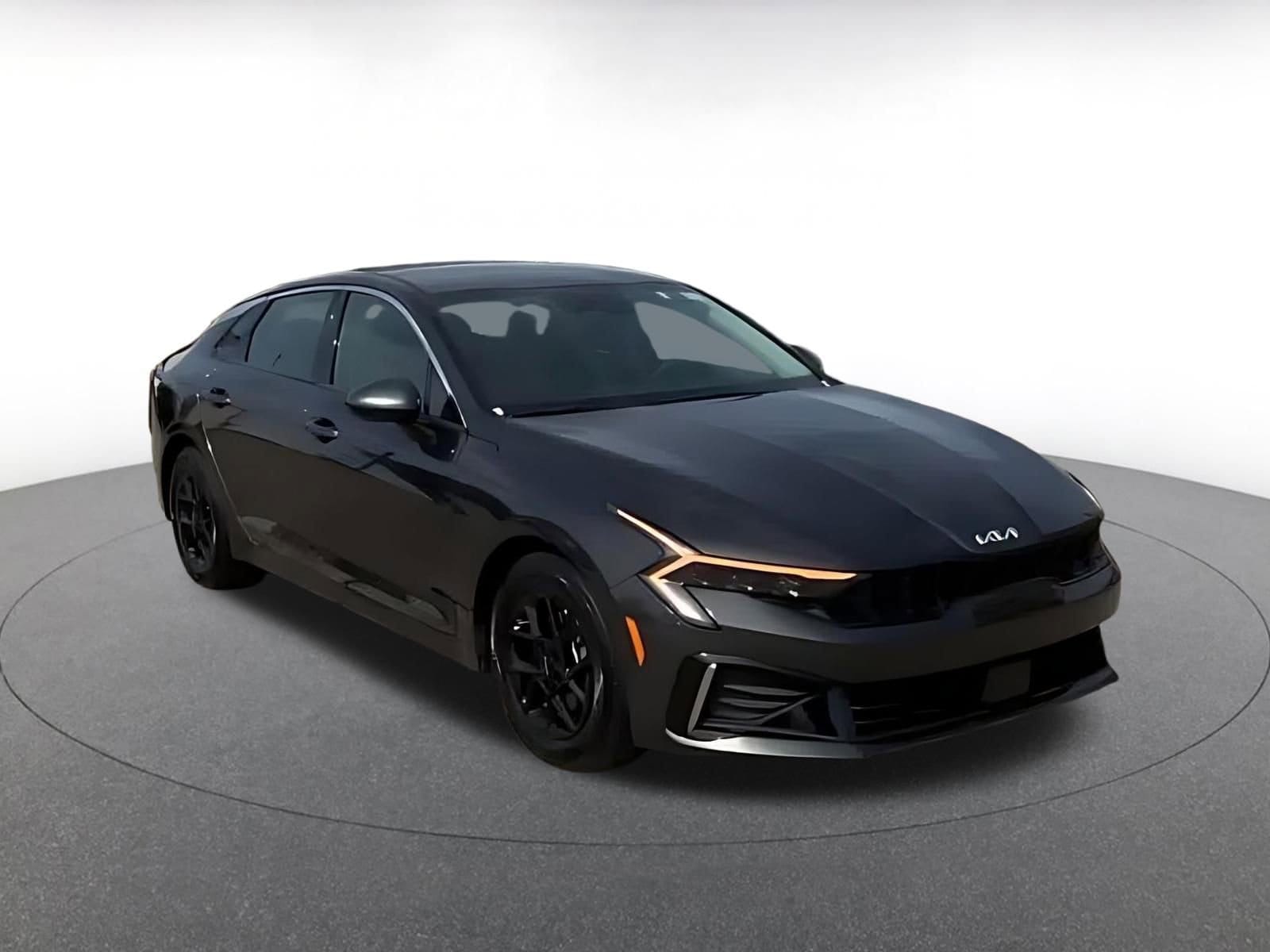 Thumbnail: 2025 Kia K5 - 3