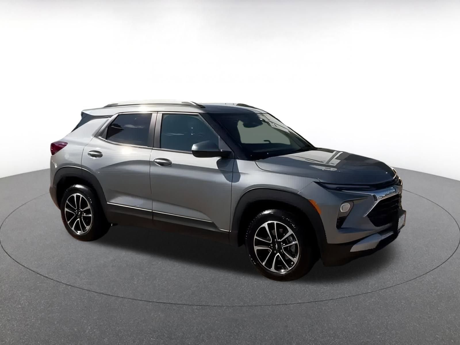 Thumbnail: 2025 Chevrolet TrailBlazer - 2