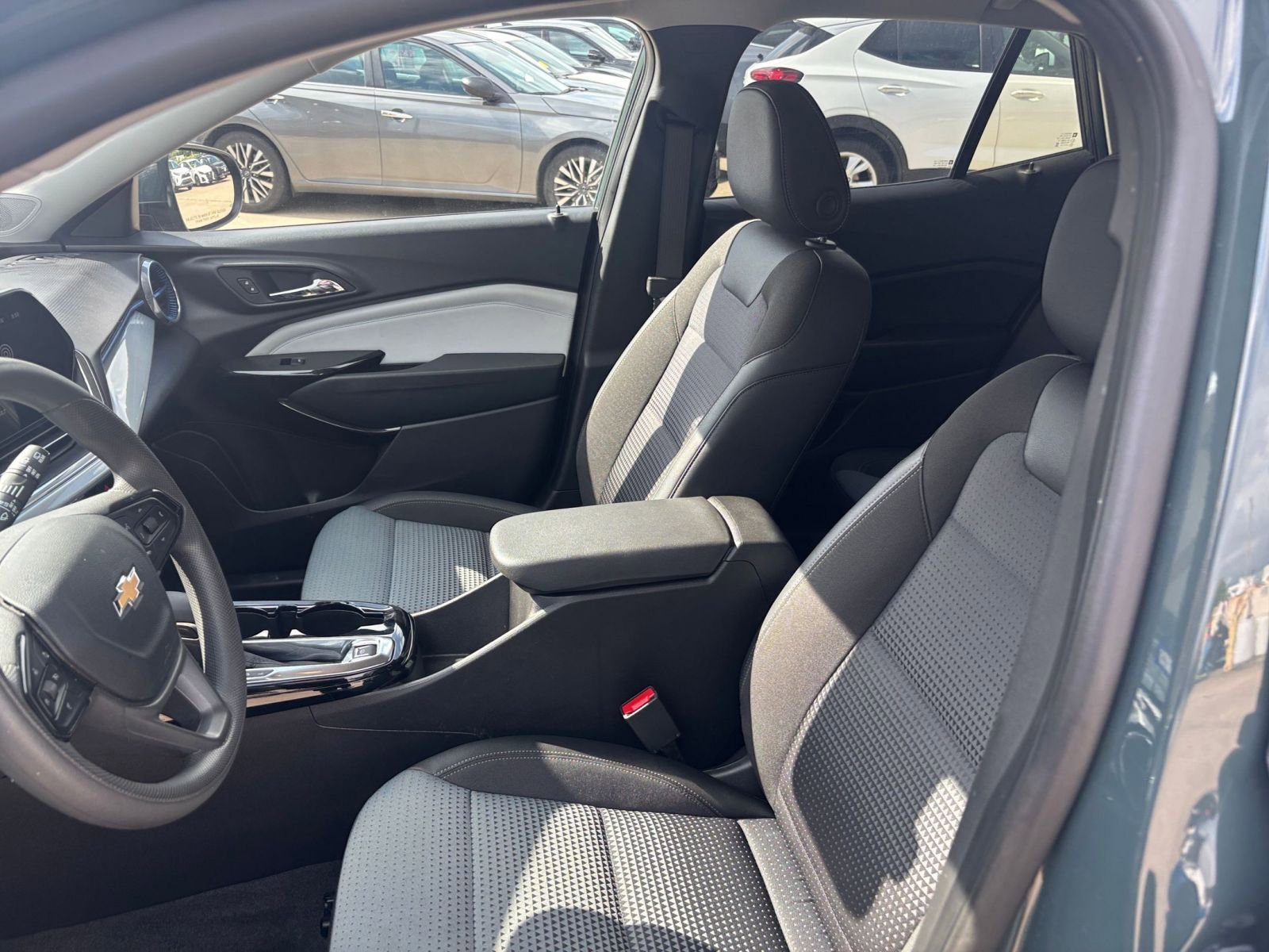 Thumbnail: 2025 Chevrolet Trax - 35