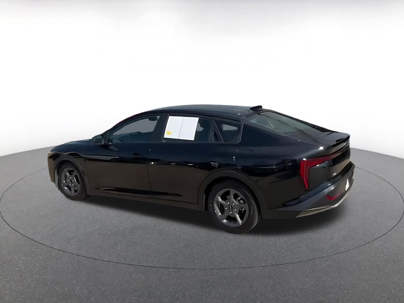 Thumbnail: 2025 Kia K4 - 10