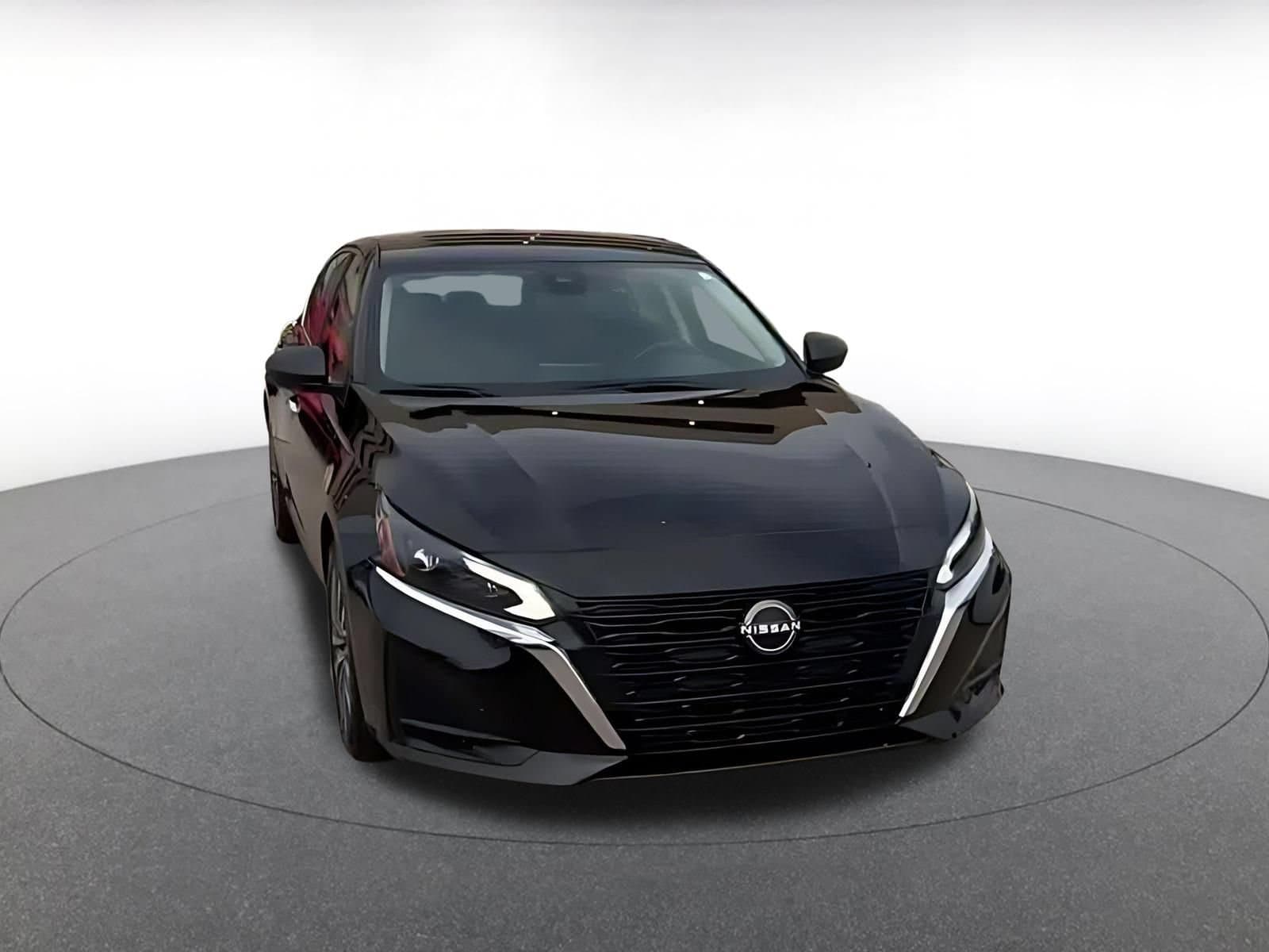 Thumbnail: 2025 Nissan Altima - 2