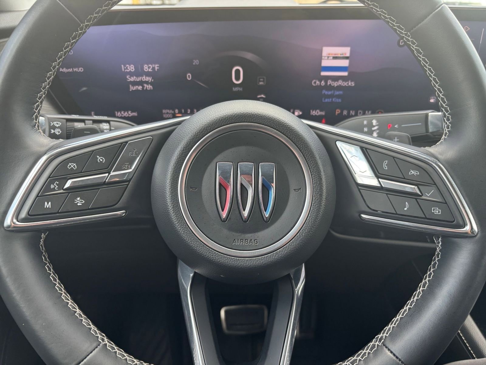 2024 Buick Envision Sport Touring 23