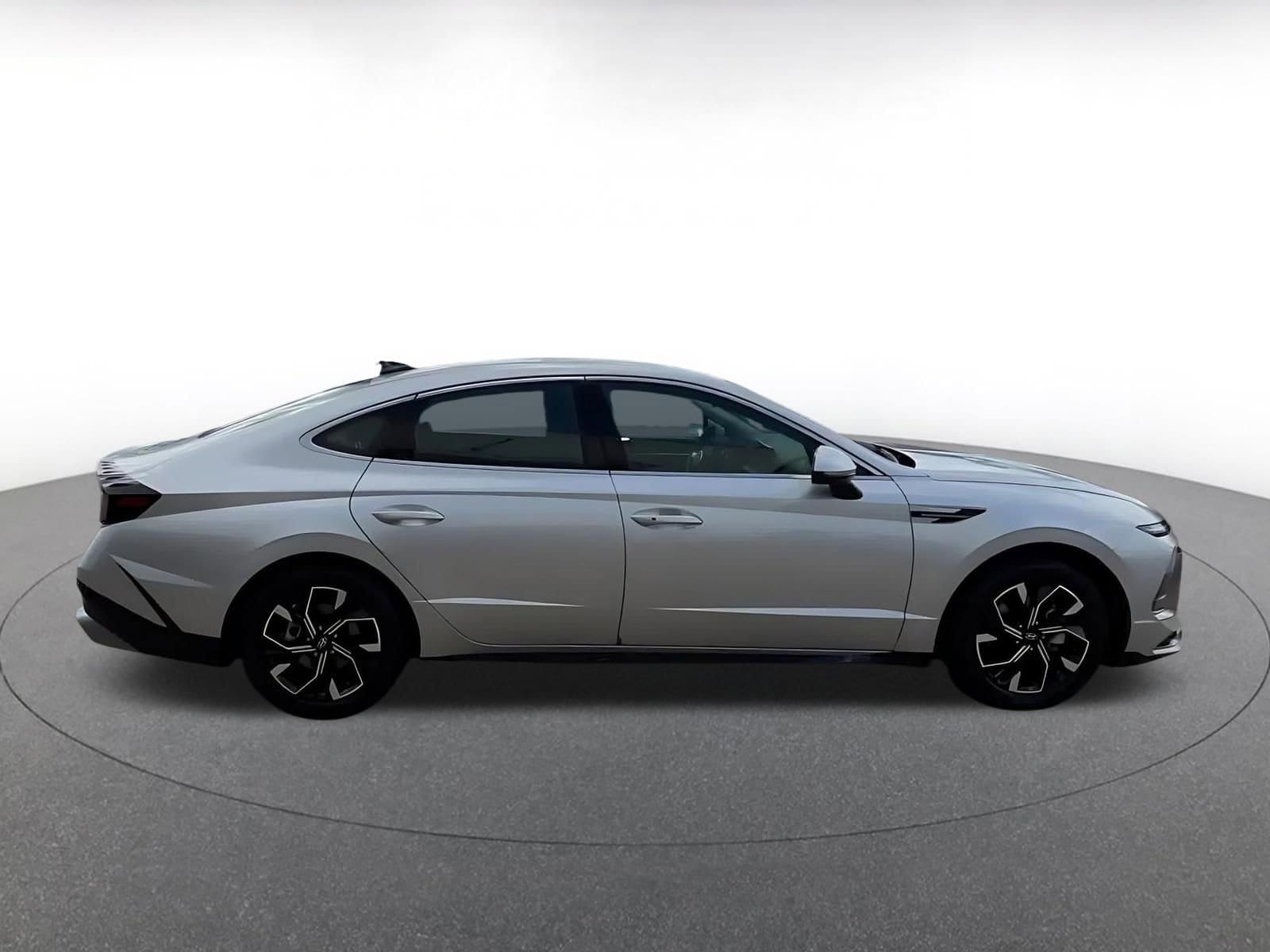 Thumbnail: 2025 Hyundai Sonata - 14