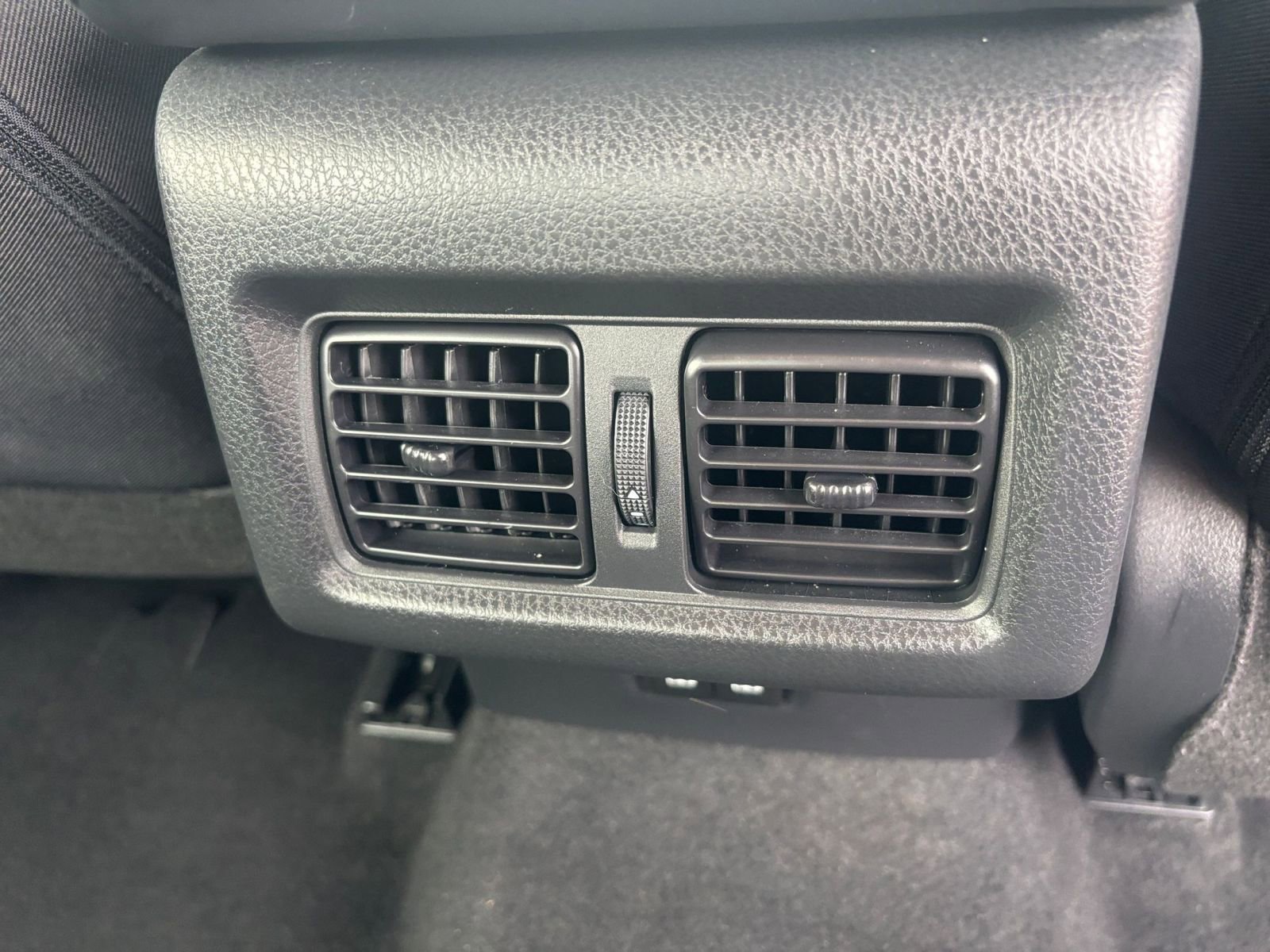 Thumbnail: 2025 Toyota Camry - 23