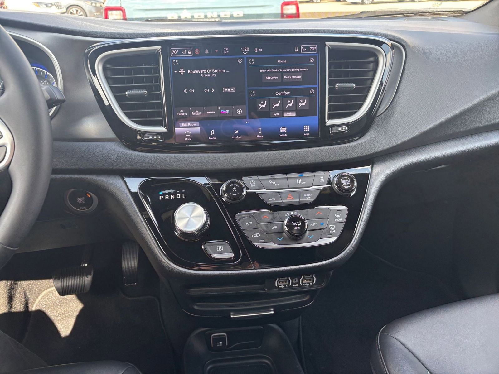 Thumbnail: 2025 Chrysler Pacifica - 17