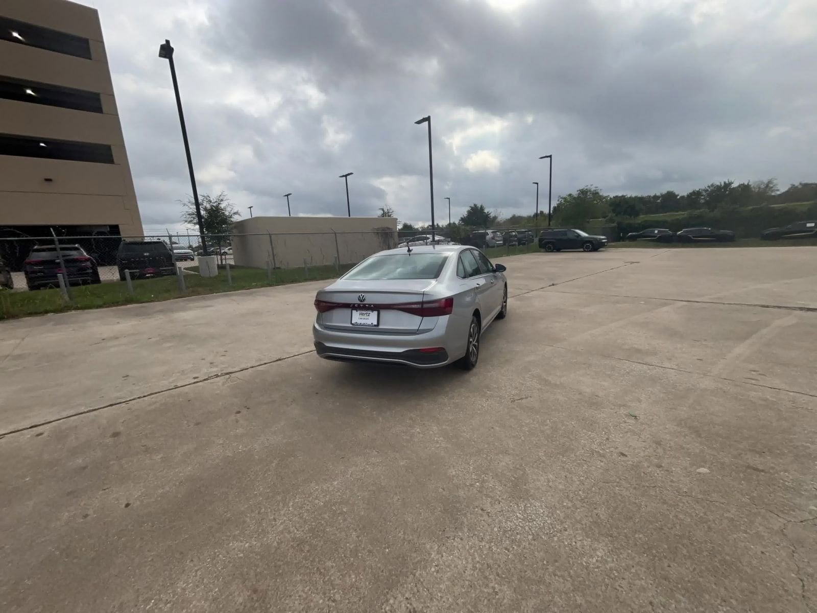 Thumbnail: 2025 Volkswagen Jetta - 15