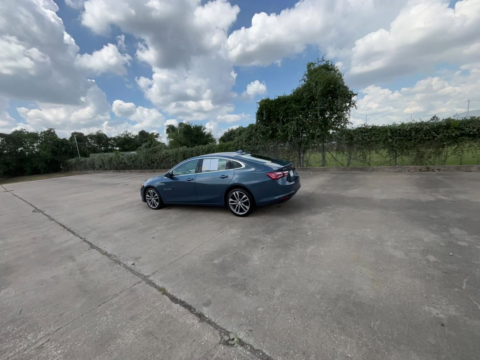 Thumbnail: 2024 Chevrolet Malibu - 16