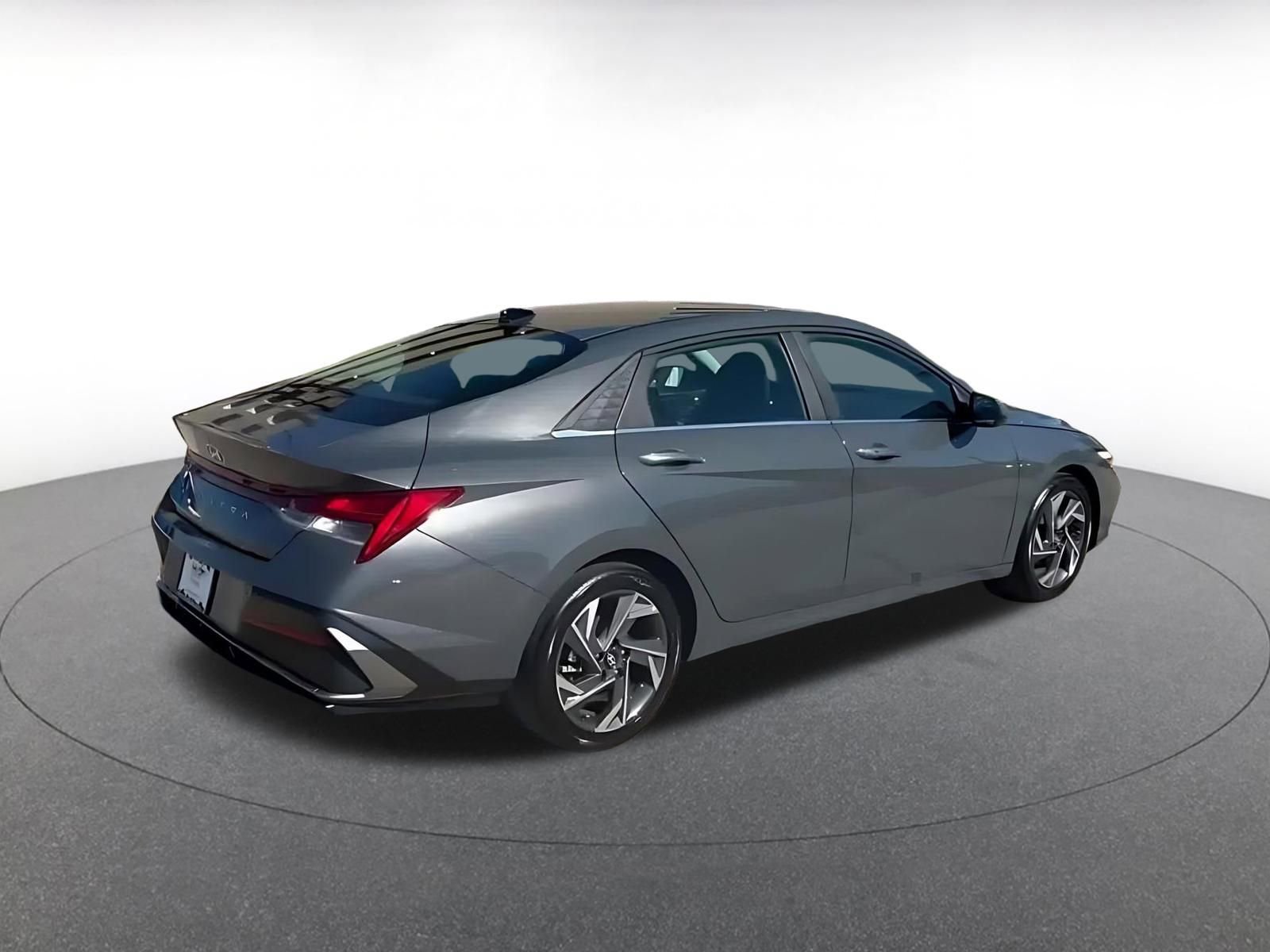 Thumbnail: 2025 Hyundai Elantra - 14