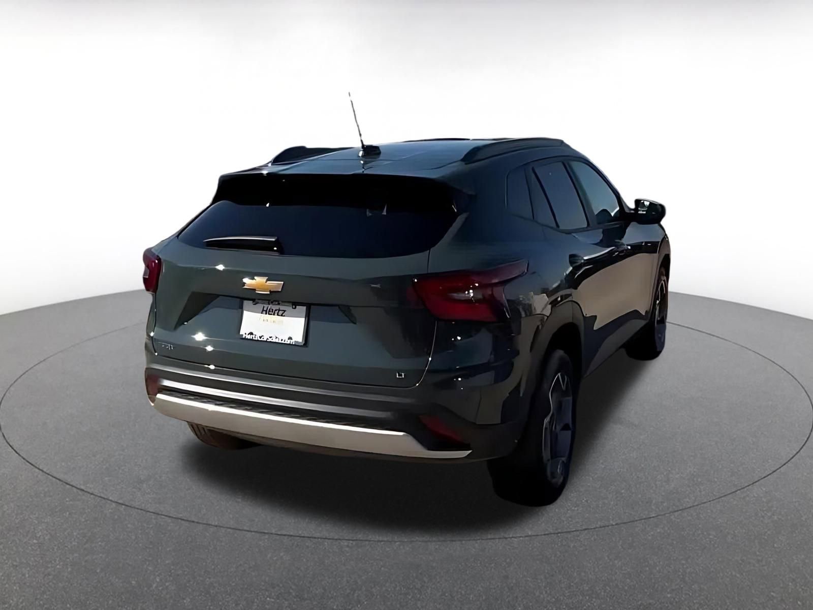 Thumbnail: 2025 Chevrolet Trax - 14