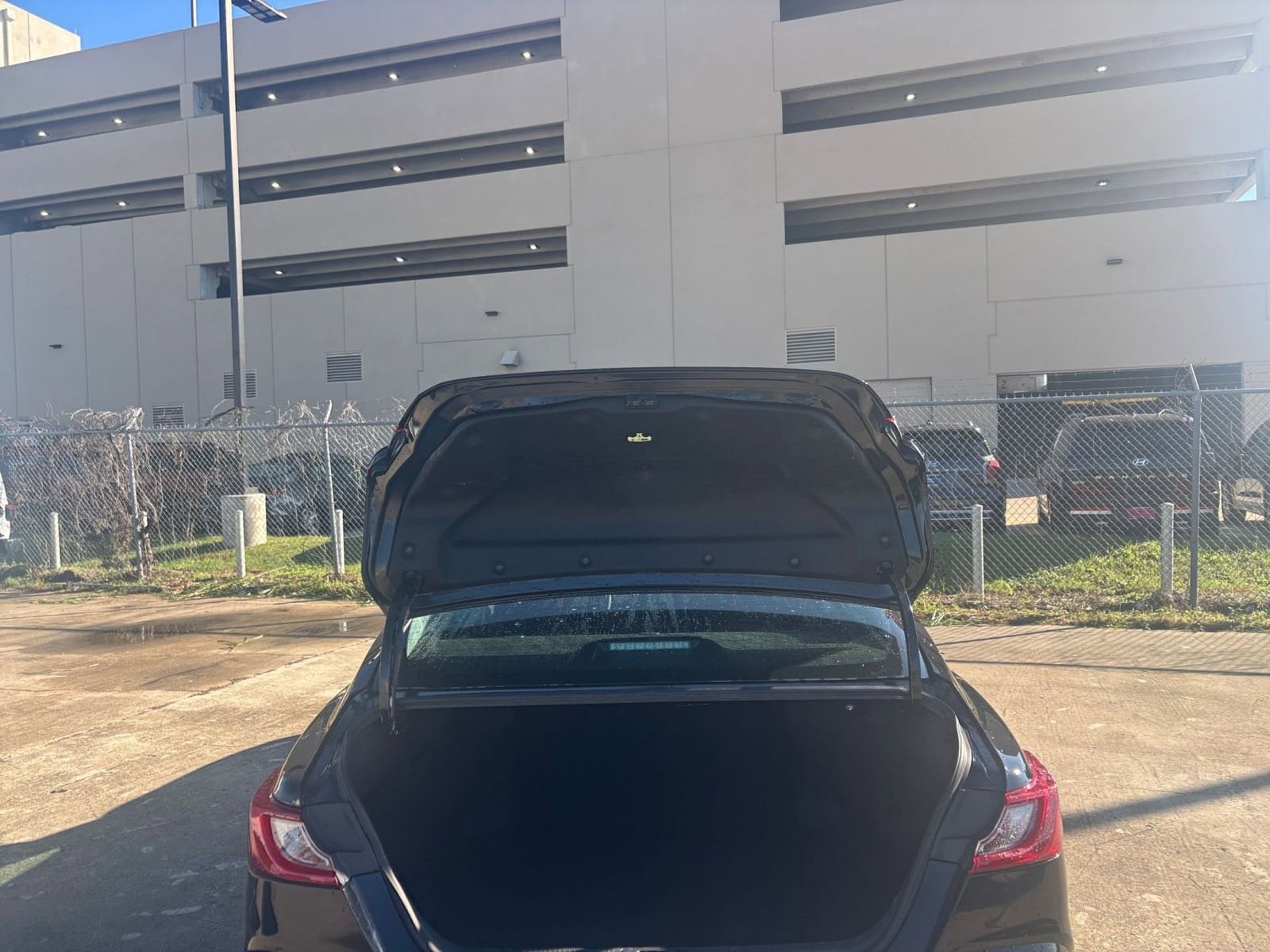 Thumbnail: 2025 Toyota Camry - 29