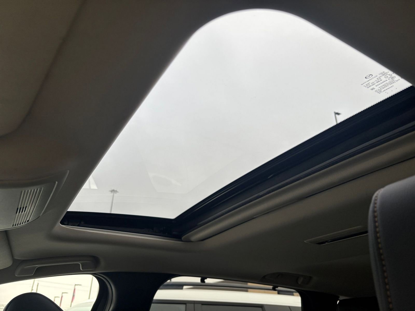 Thumbnail: 2025 Mazda CX-70 - 30