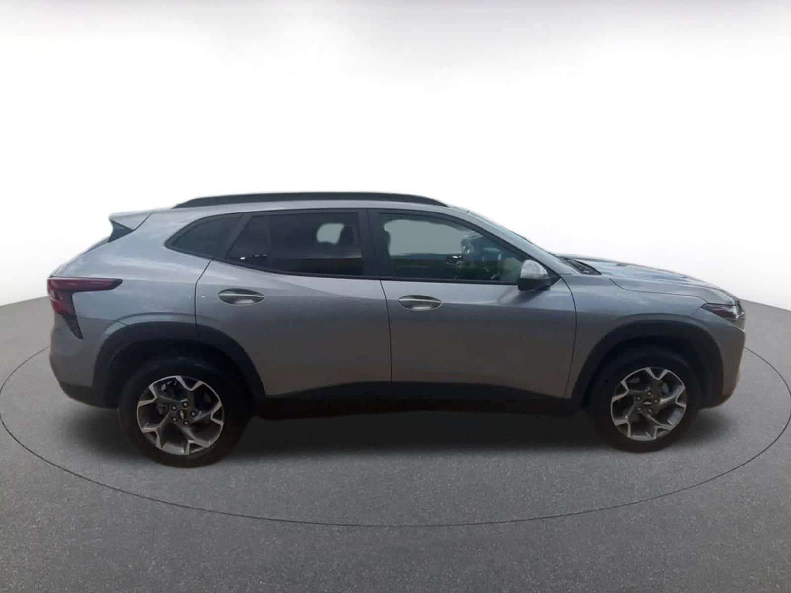 Thumbnail: 2025 Chevrolet Trax - 16