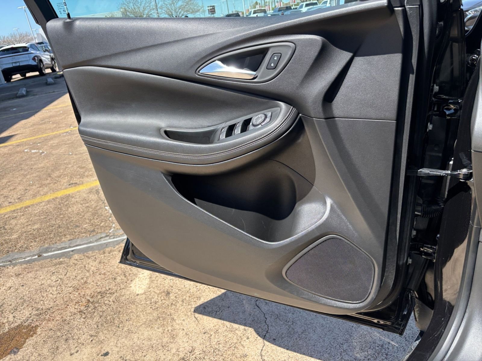 Thumbnail: 2025 Buick Encore GX - 18