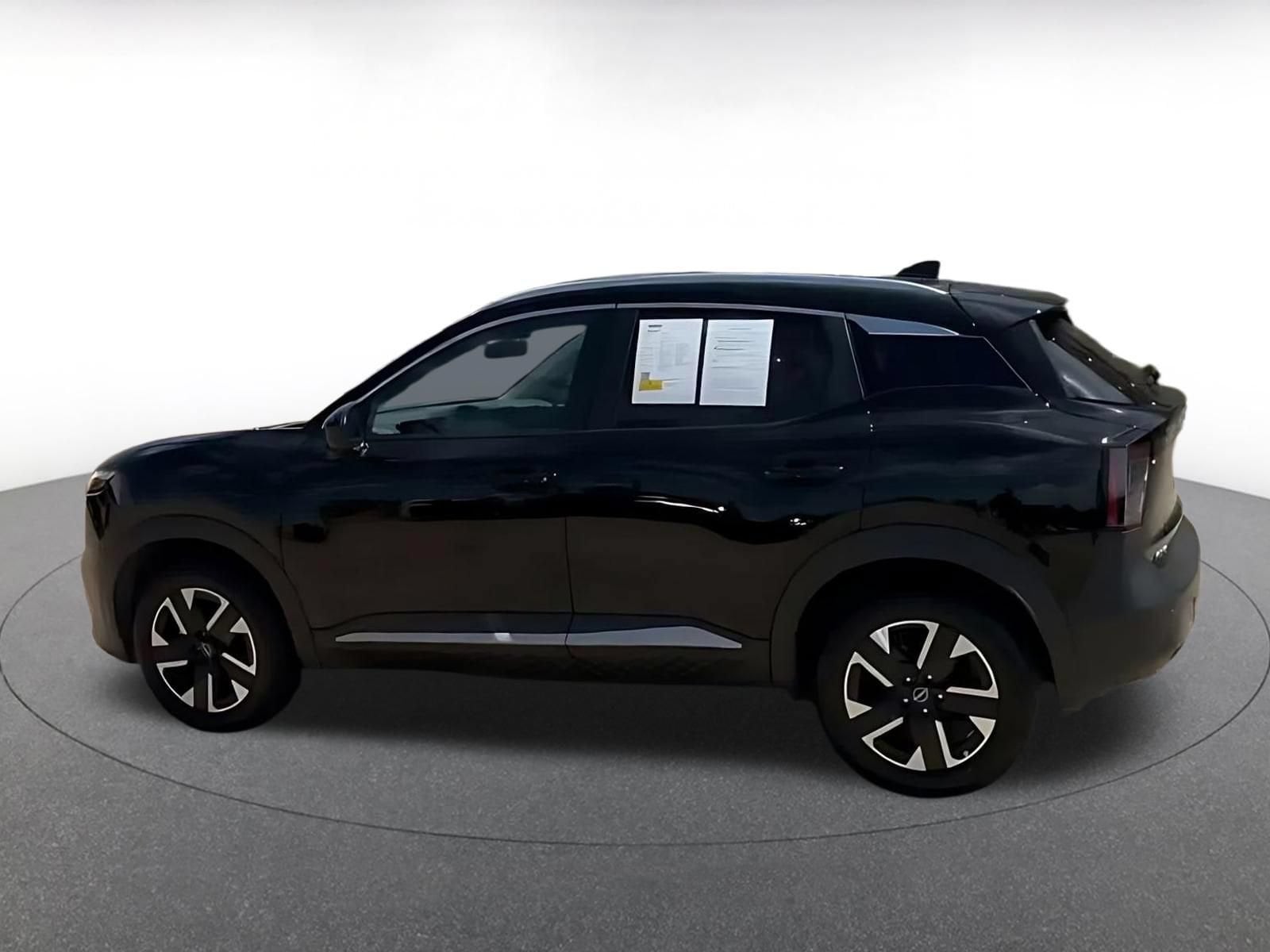 Thumbnail: 2026 Nissan Kicks - 9