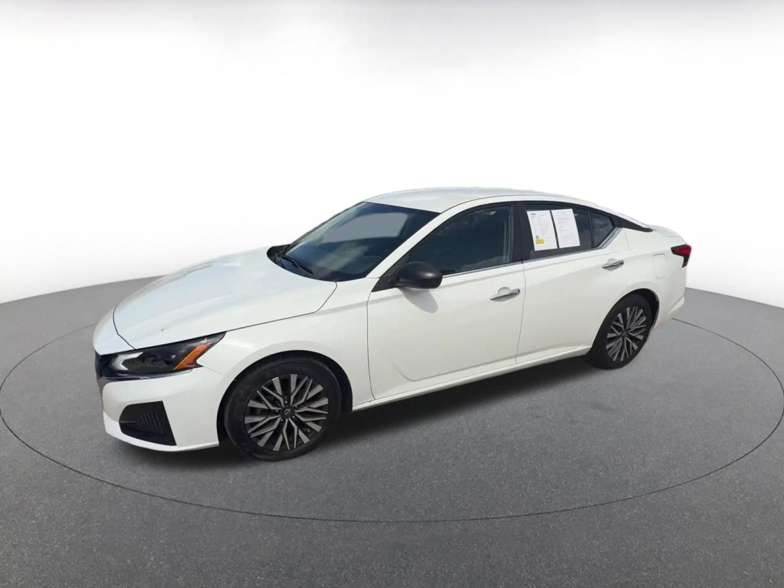Thumbnail: 2025 Nissan Altima - 8