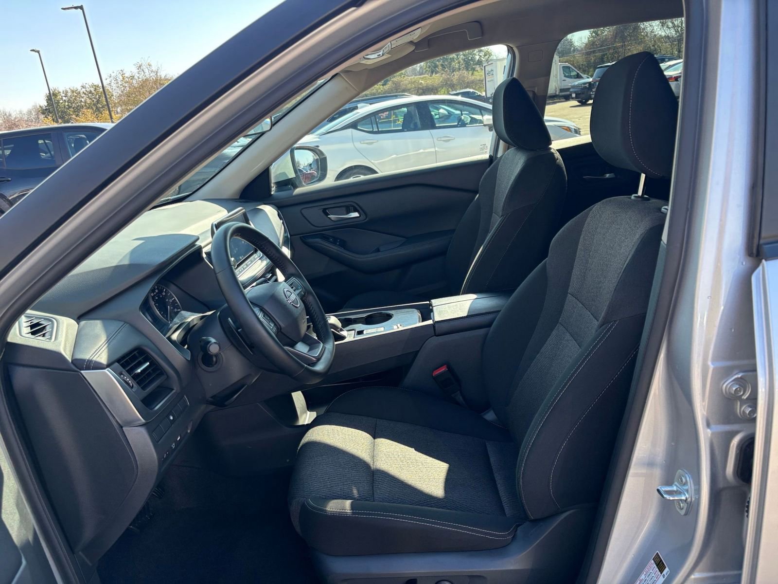 Thumbnail: 2025 Nissan Rogue - 29