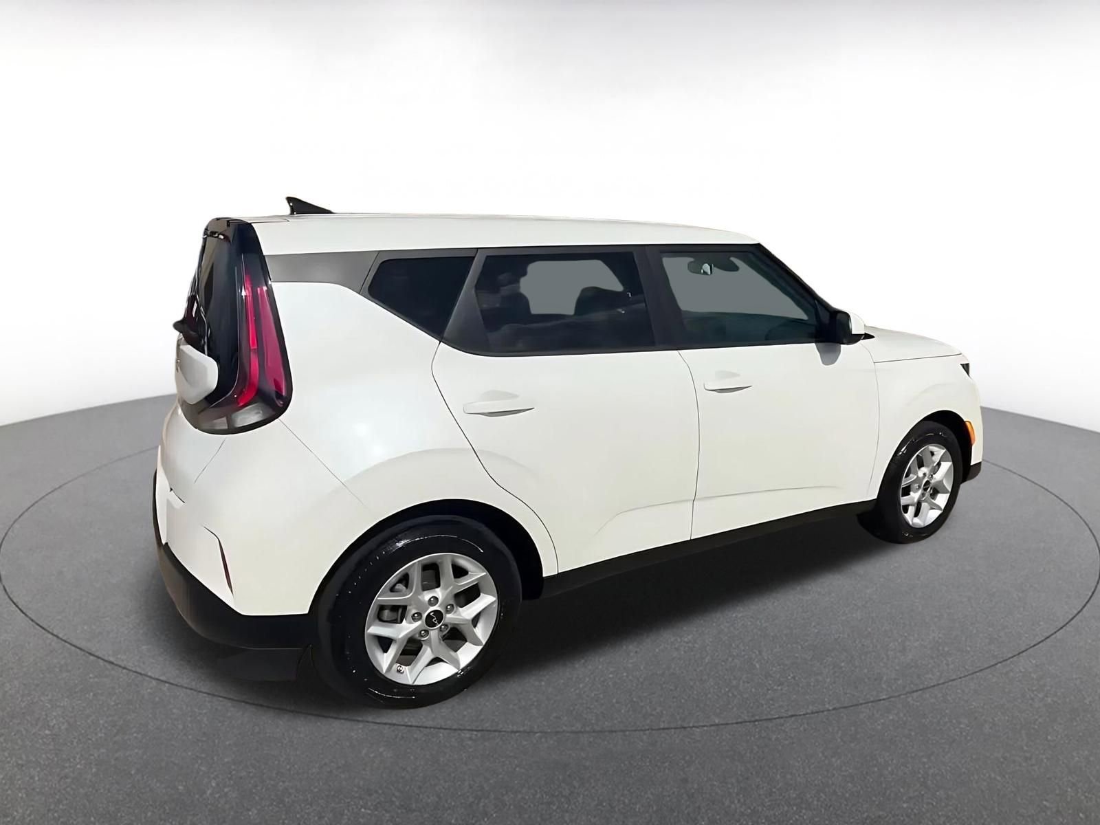 Thumbnail: 2025 Kia Soul - 15