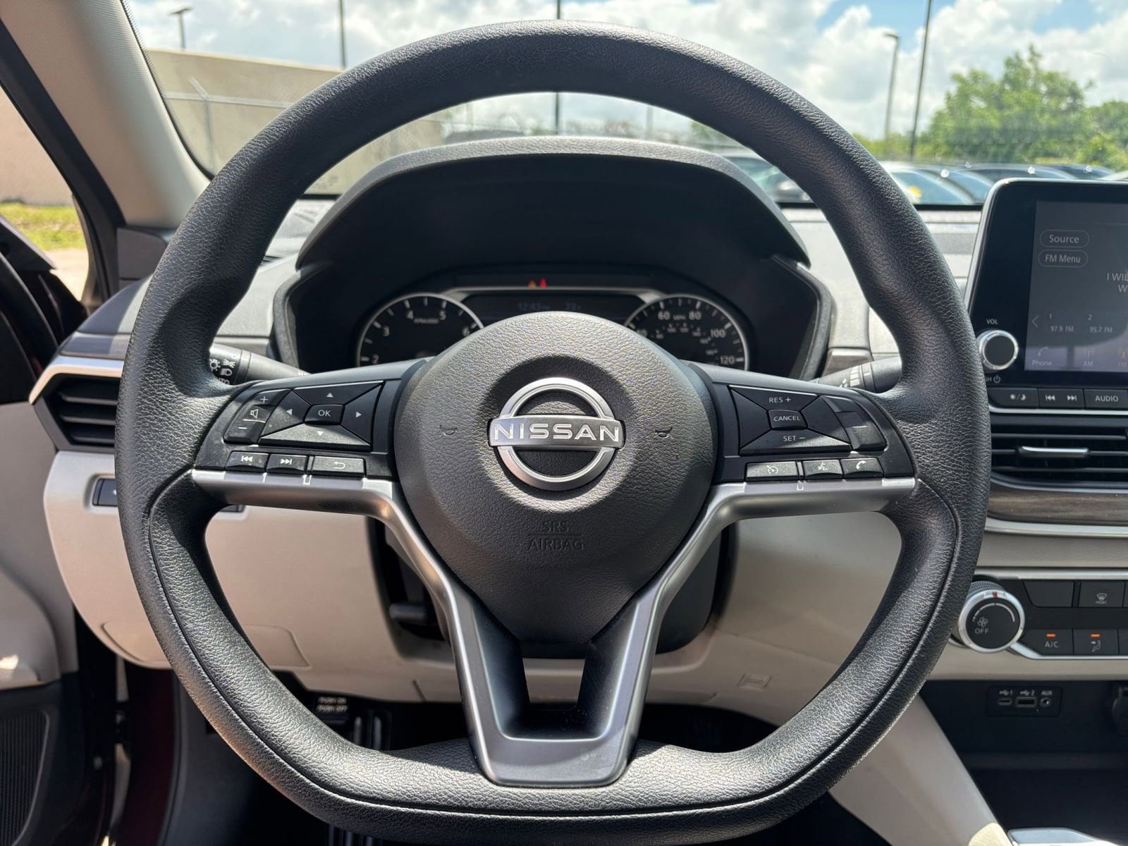 Thumbnail: 2025 Nissan Altima - 27