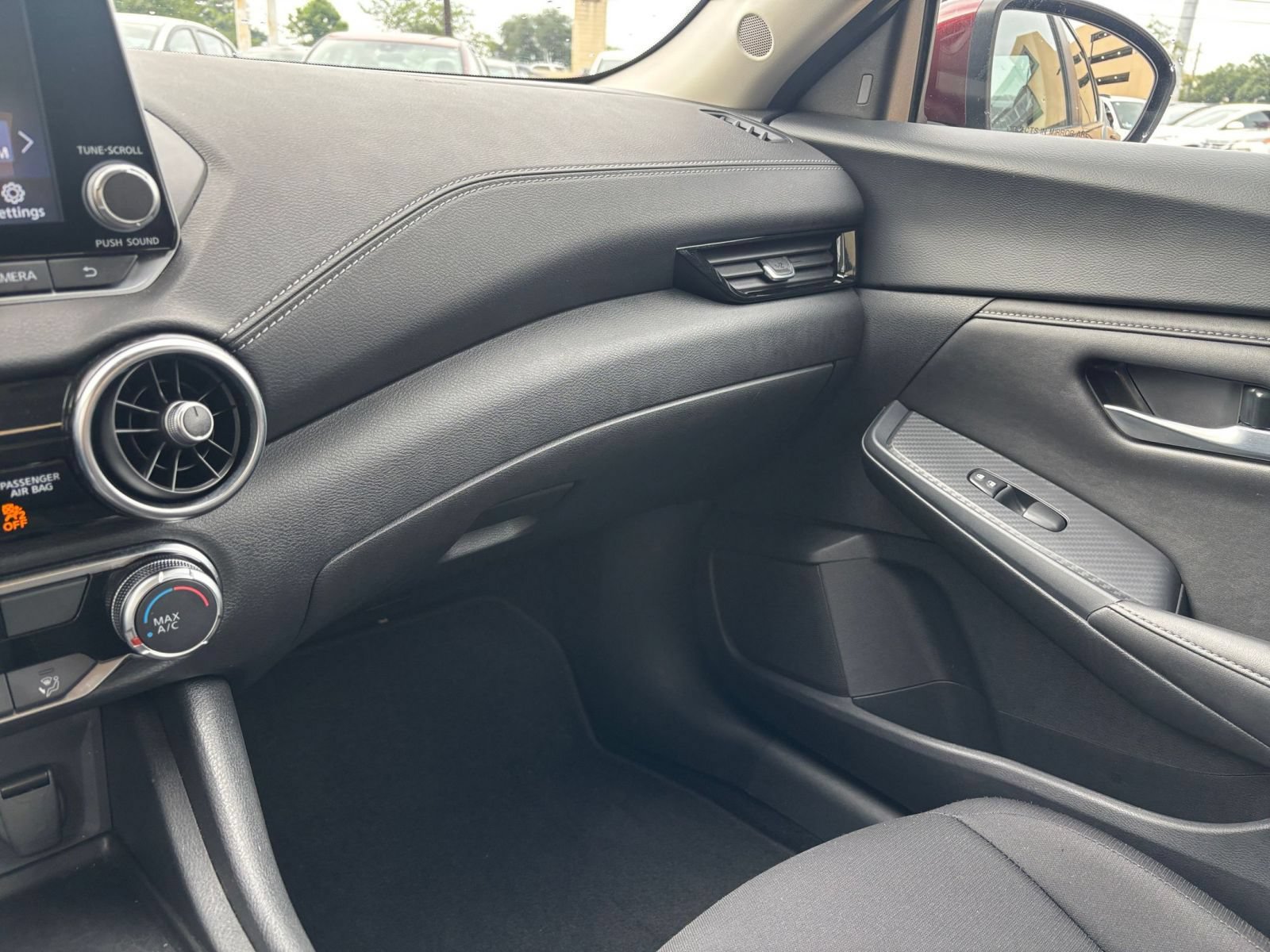 Thumbnail: 2025 Nissan Sentra - 33